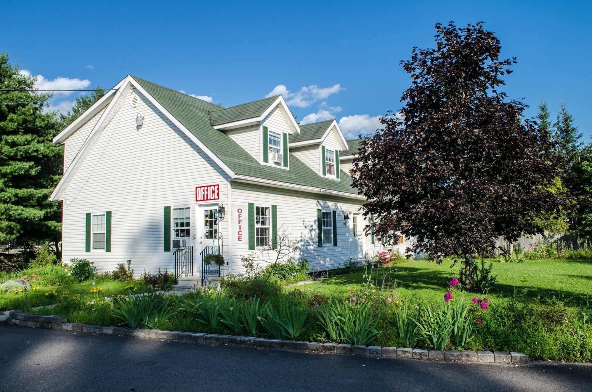 Norfolk Motel Fredericton Exterior photo