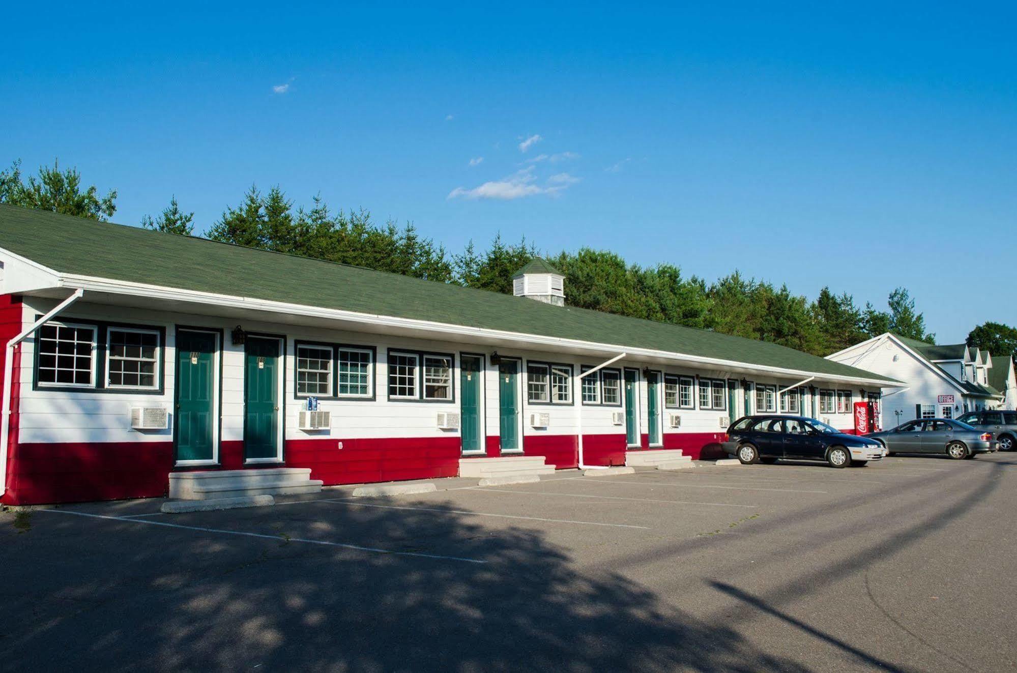 Norfolk Motel Fredericton Exterior photo